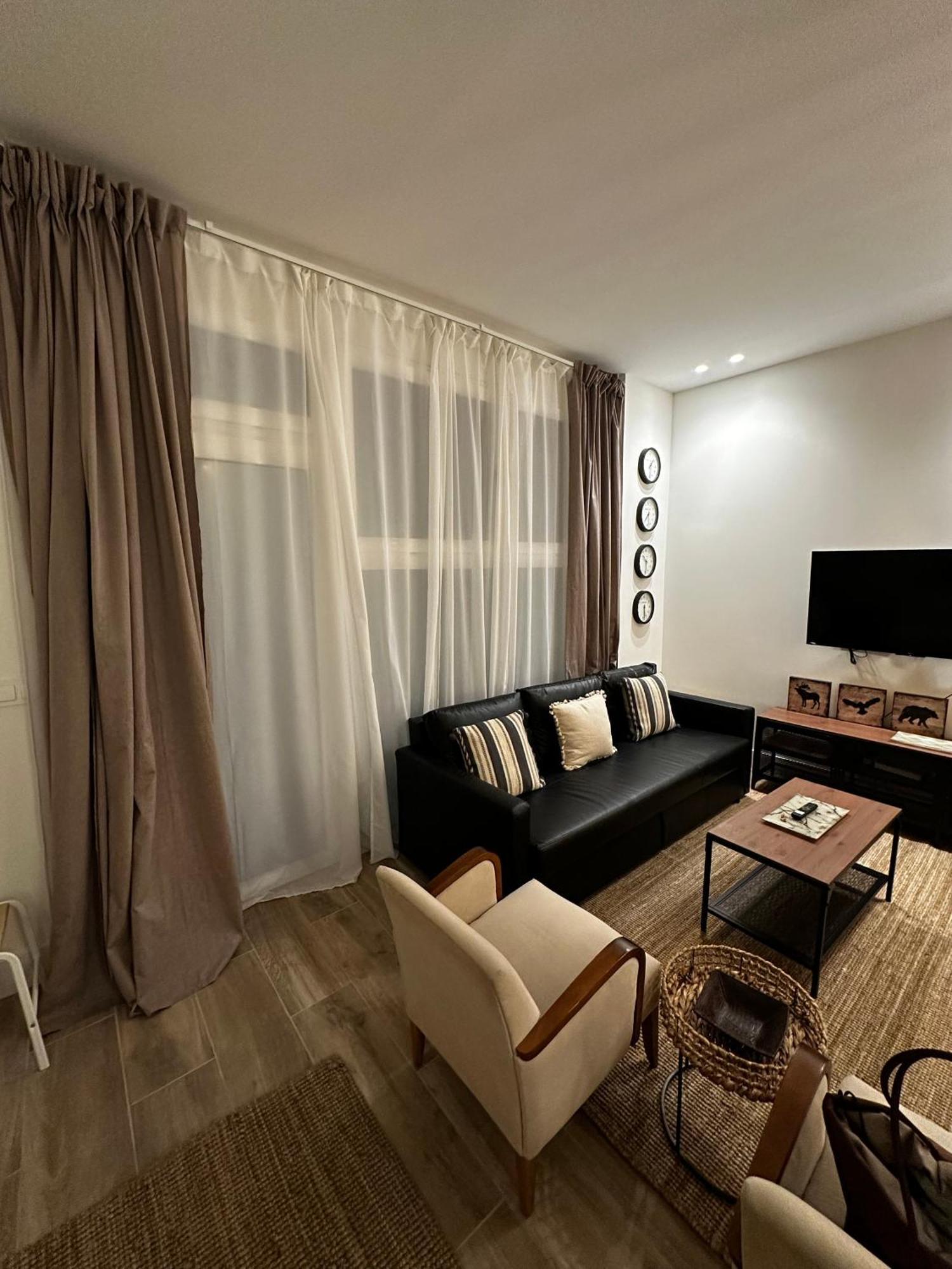 Apartamentos Moncloa มาดริด ภายนอก รูปภาพ
