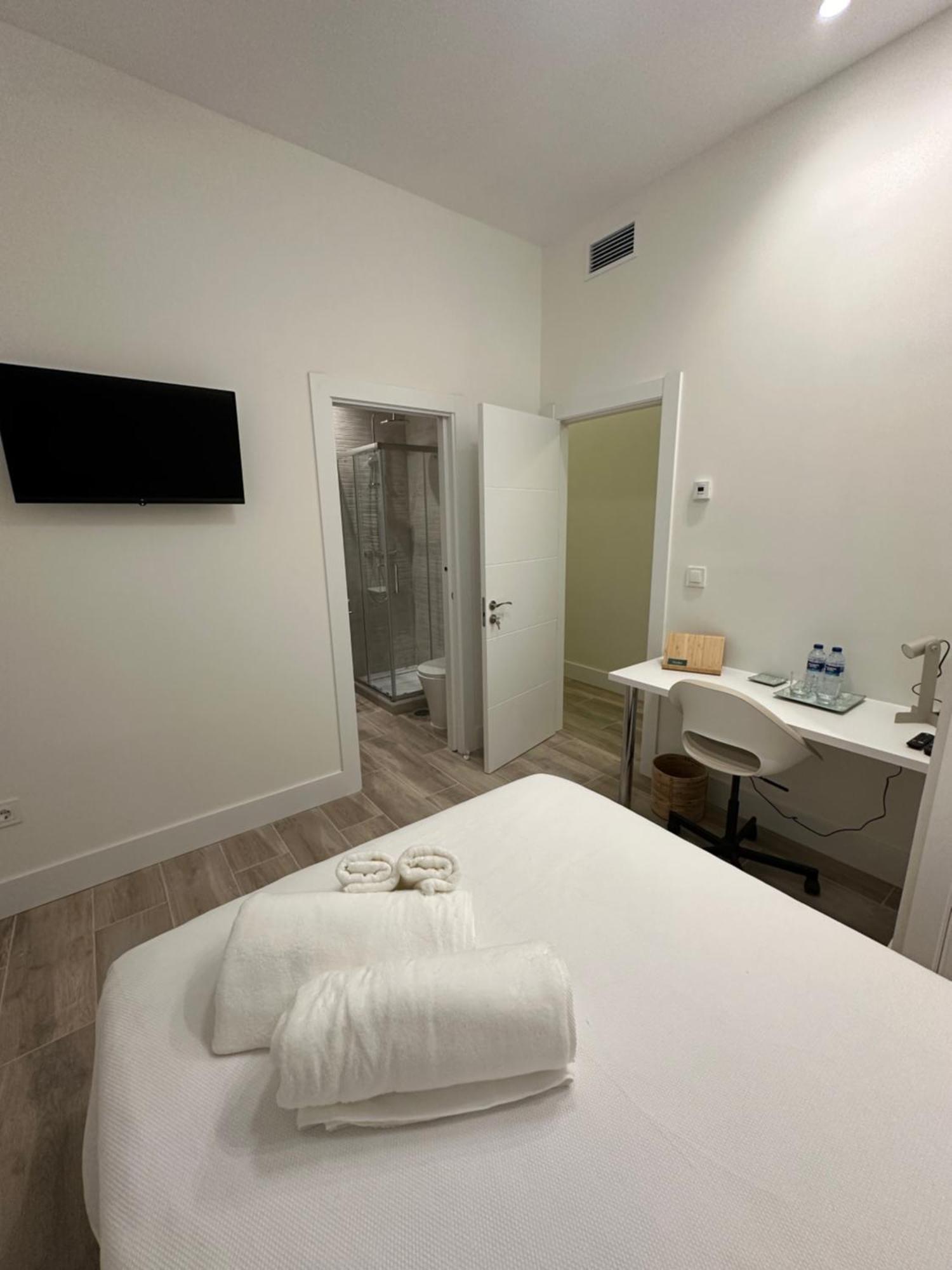 Apartamentos Moncloa มาดริด ภายนอก รูปภาพ