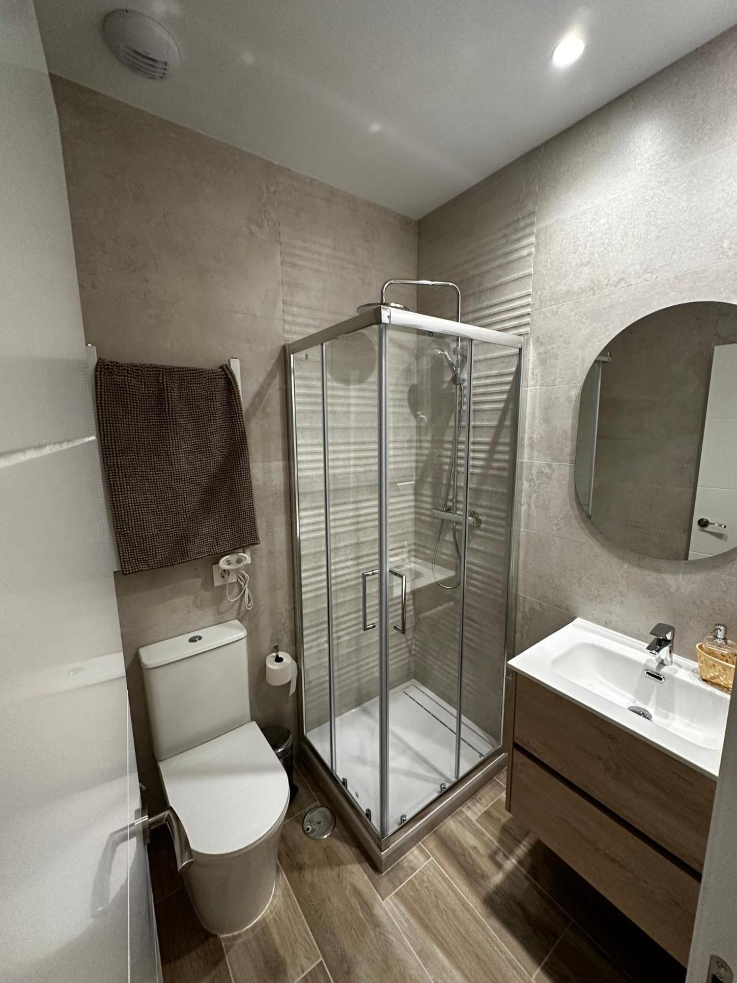 Apartamentos Moncloa มาดริด ภายนอก รูปภาพ